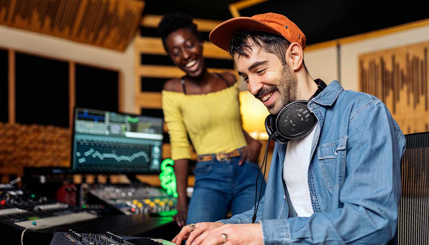 Best DAWs for Beginners: Choosing the Right Software for Your Music