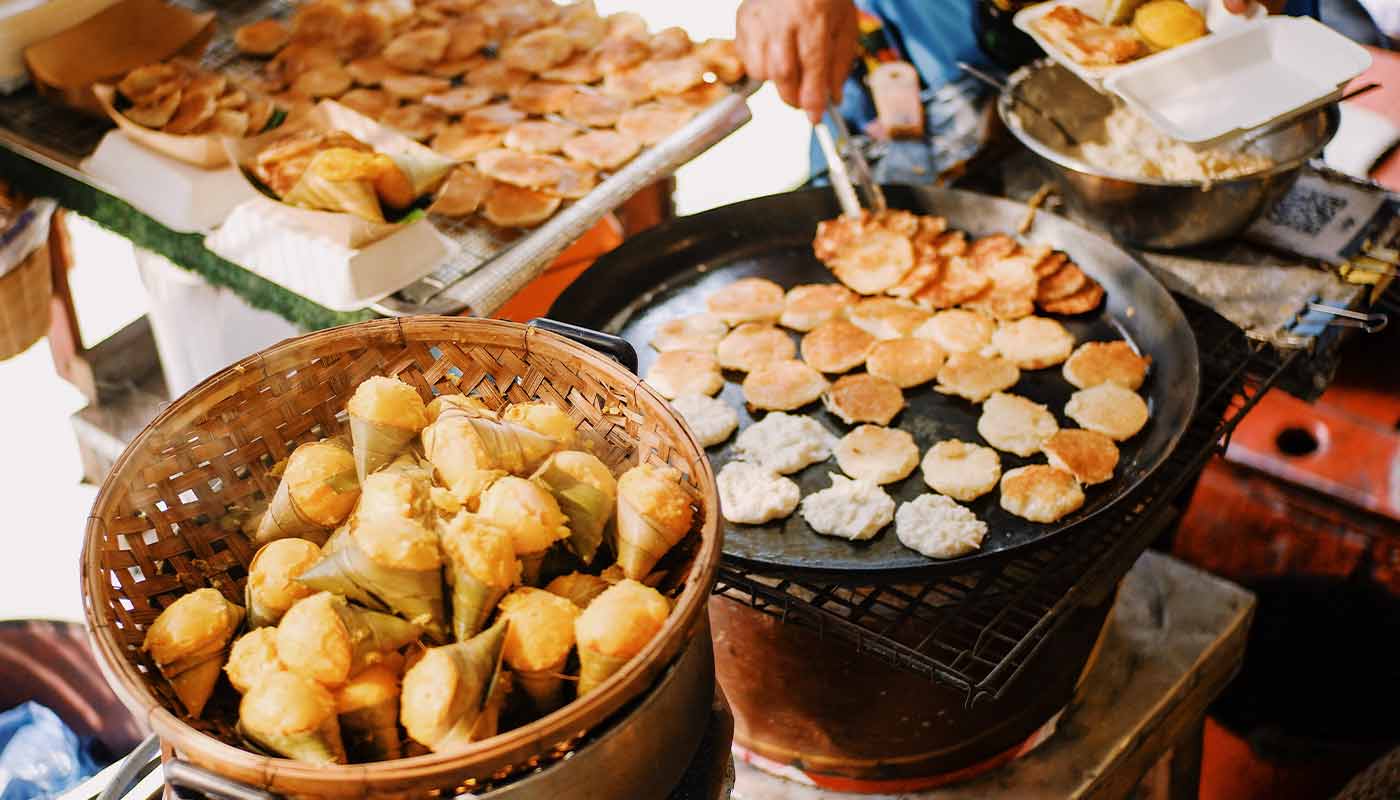 The Flavorful World of Thai Street Food: A Taste of Thailand's Markets
